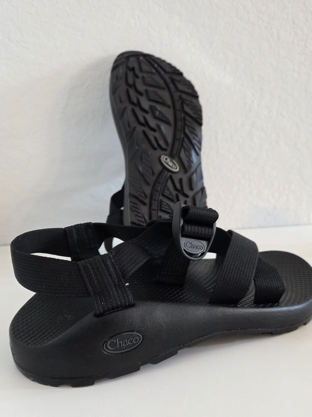 NEW Chaco Men's Z1 Classic Sandal — Black 10M JCH105375Z